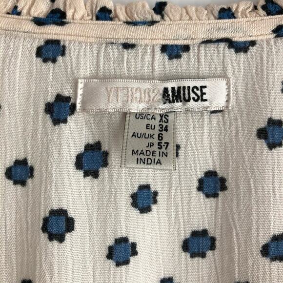 Amuse Society flowy top flutter sleeve  tassel cream and blue size extra small - Picture 5 of 6